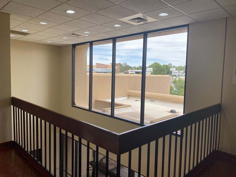 More Photos Of 10420 Vista Del Sol Dr, El Paso Office For Sale