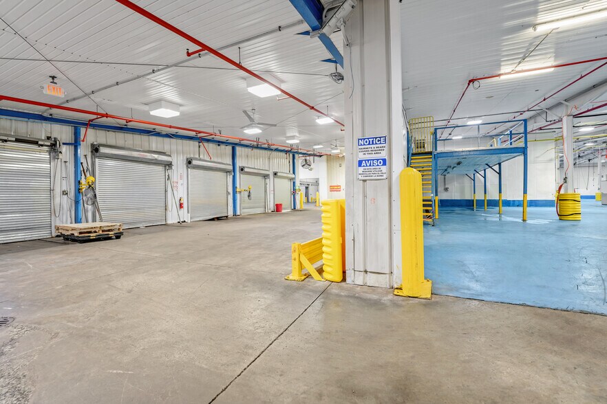 More Photos Of 86 Macarthur Dr, New Bedford Warehouse For Sale