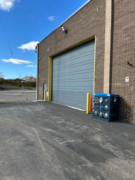 More Photos Of 26050 Richmond Rd, Bedford Heights Warehouse For Lease