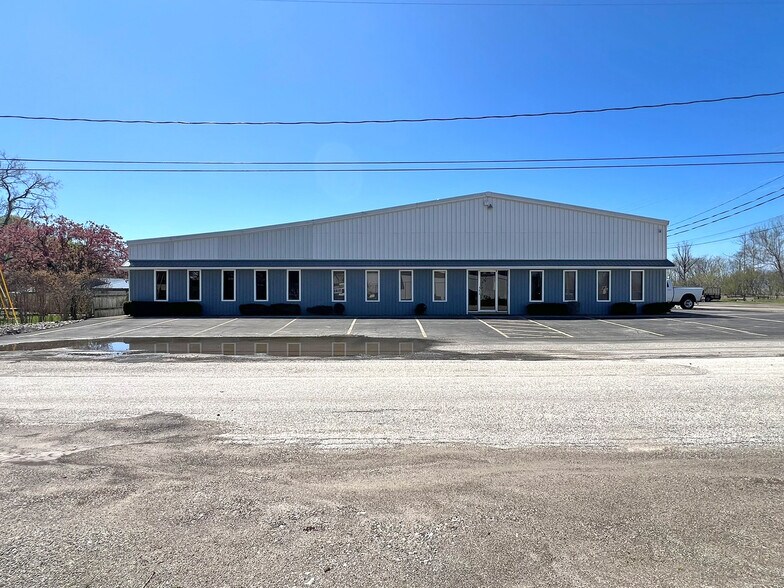 Primary Photo Of 2002 Evanston Ave, Erie Manufacturing For Lease
