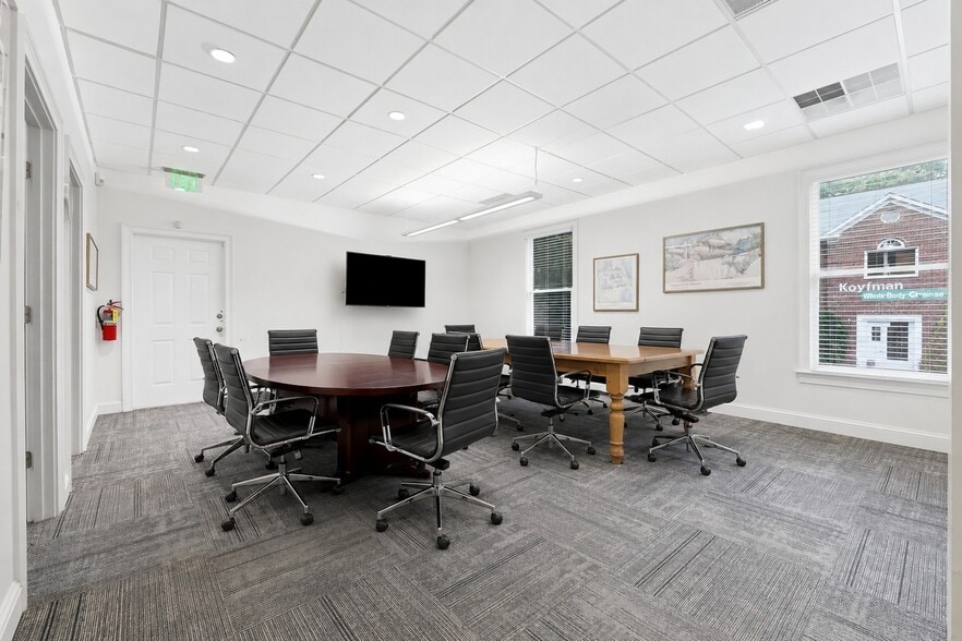 More Photos Of 3103 Medlock Bridge Rd, Norcross Office For Sale