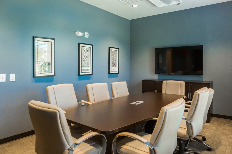 More Photos Of 141-151 Thomas Green Blvd, Clemson Unknown For Lease