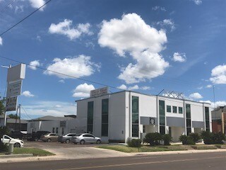 More Photos Of 102 E Calton Rd, Laredo Storefront Retail Office For Sale