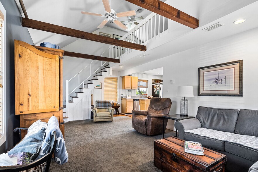 More Photos Of 120 Harbor Inn Rd, Bayville Marina For Sale