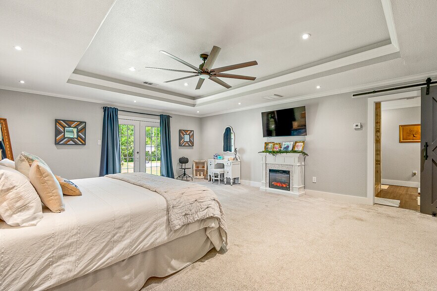 More Photos Of 5110 Treaschwig Rd, Spring Specialty For Sale