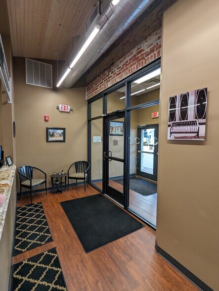 More Photos Of 222 W Main St, Belleville Medical For Sale