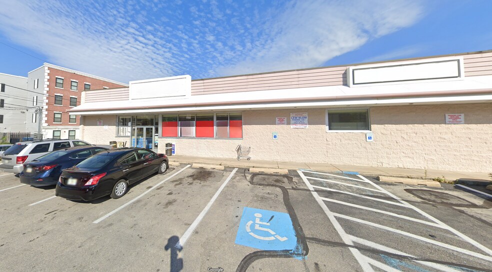 More Photos Of 5911 Ridge Ave, Philadelphia Freestanding For Lease