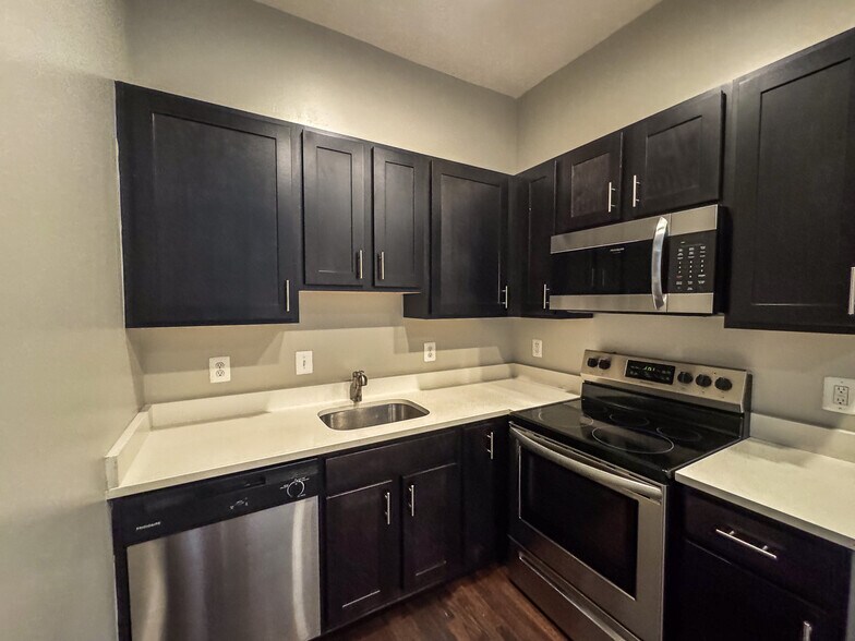More Photos Of 2-4 E Preston St, Baltimore Apartments For Sale