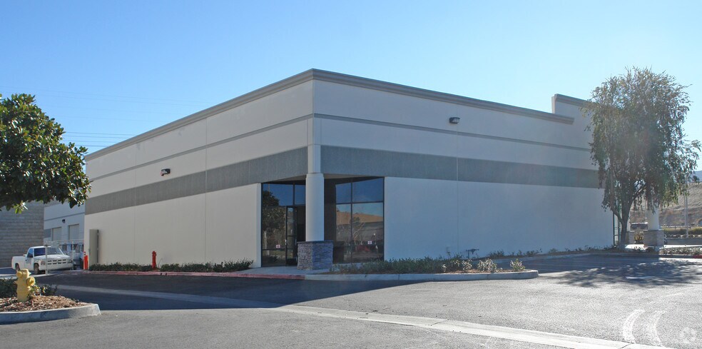 More Photos Of 26635 Valley Center Dr, Santa Clarita Flex For Lease