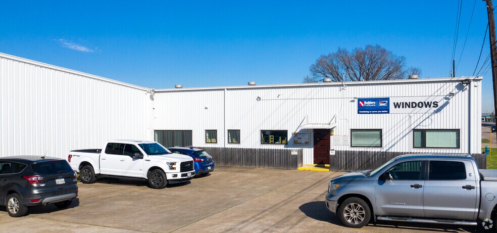 More Photos Of 1455 W Sam Houston Pky N, Houston Industrial For Sale
