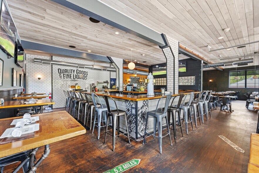 More Photos Of 5691 Easton Rd, Pipersville Restaurant For Sale