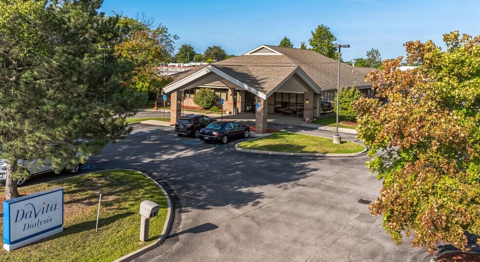 More Photos Of 5715 N Venoy Rd, Westland Medical For Sale
