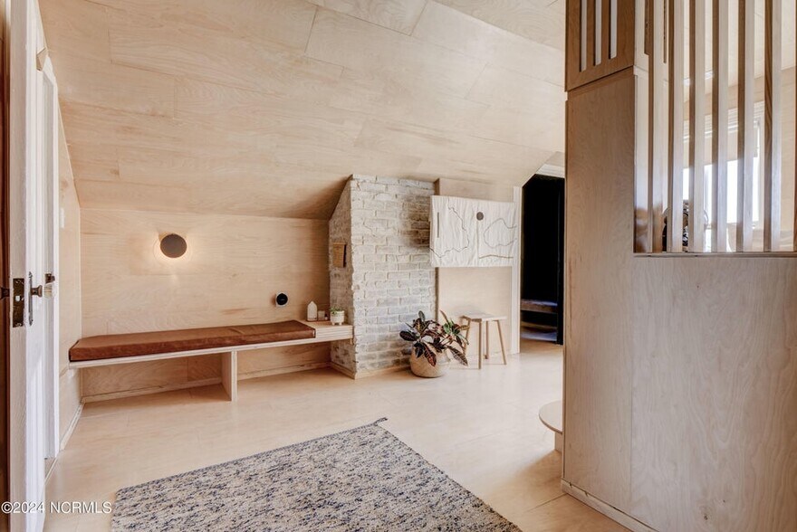 More Photos Of 118 S 4th St, Wilmington Hospitality For Sale