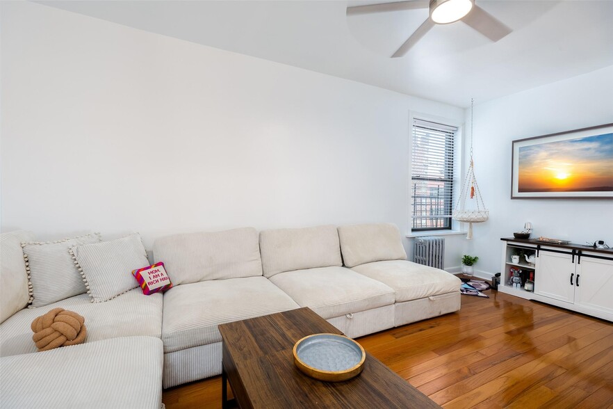 More Photos Of 910 Dinsmore Ave, Far Rockaway Apartments For Sale