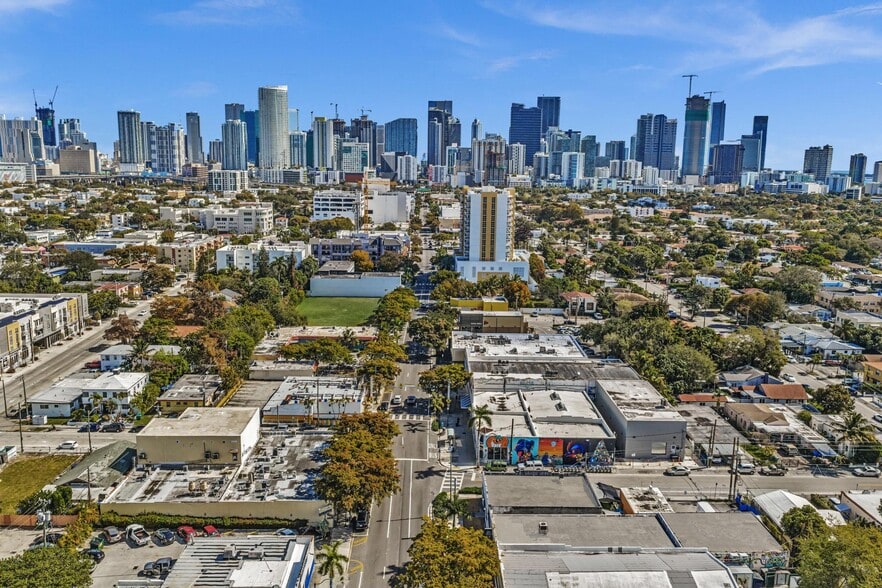 More Photos Of 1000 SW 8th St, Miami Storefront Retail Office For Sale