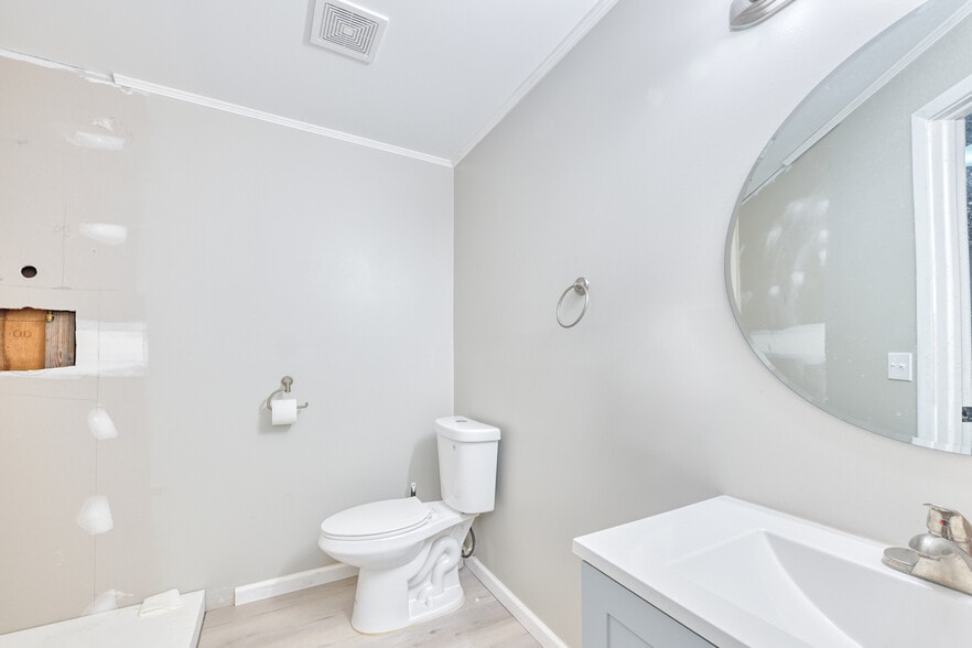 More Photos Of 5858 St Augustine Rd, Jacksonville Freestanding For Lease