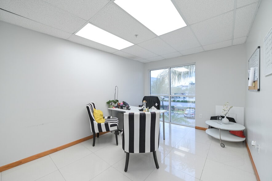 More Photos Of 7770 NW 46th St, Doral Warehouse For Sale