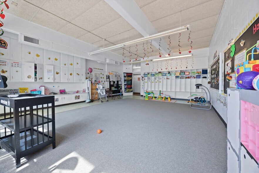 More Photos Of 2300 Spring Garden St, Greensboro Daycare Center For Sale