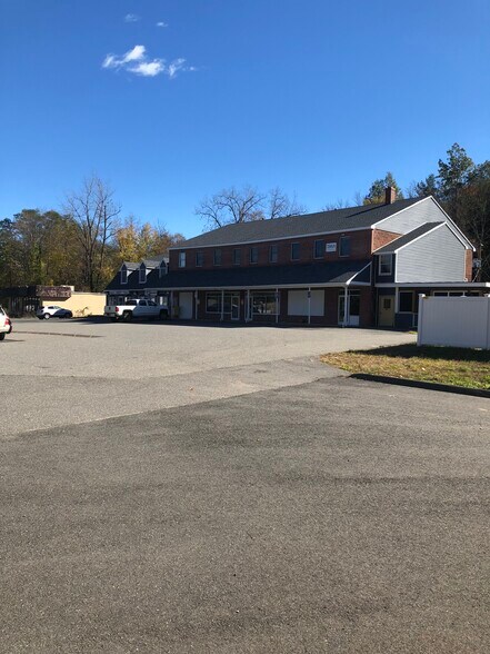 More Photos Of 484 Main St, Hampden Office For Lease