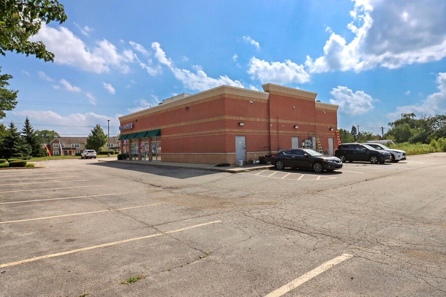 More Photos Of 6316 52nd St, Kenosha Freestanding For Lease