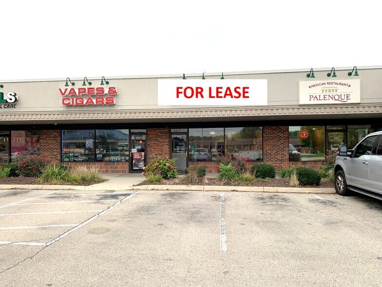 More Photos Of 5900-5926 US Highway 51, McFarland Storefront Retail Office For Lease