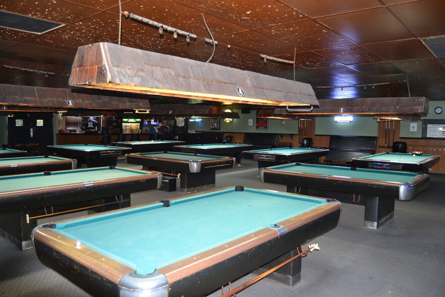 More Photos Of 1212 Rogers St, Clearwater Bar For Sale