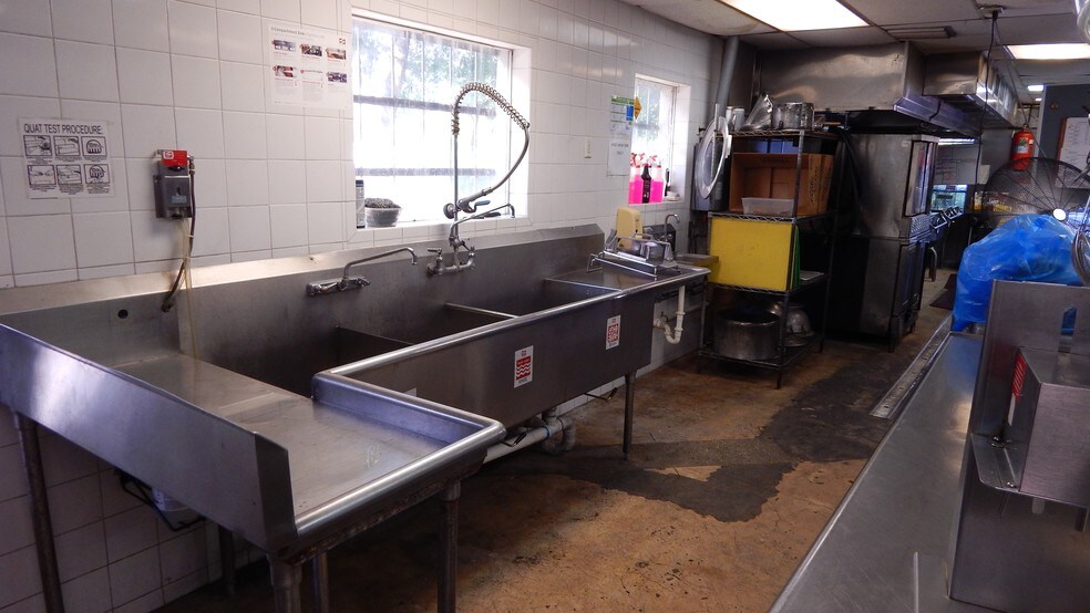 More Photos Of 8014-8090 W 21st Ct, Hialeah Warehouse For Sale