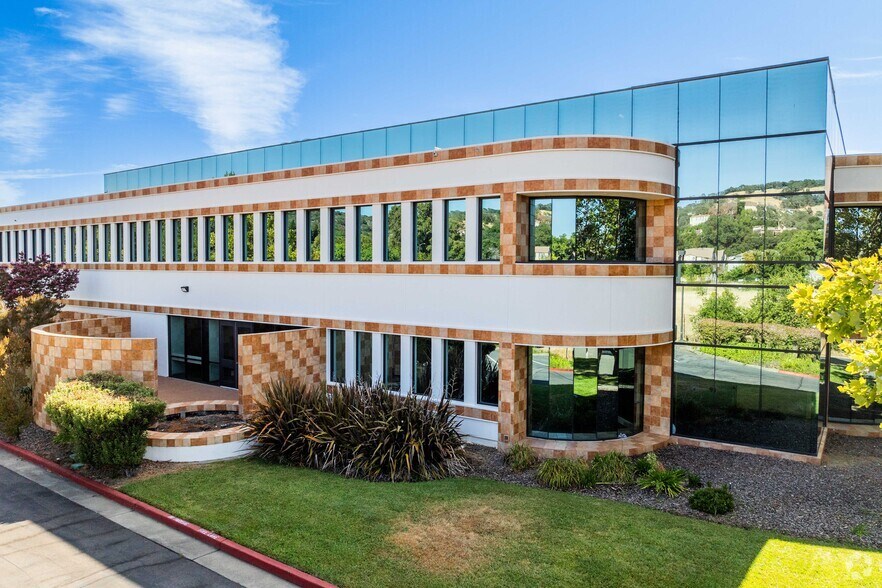 Primary Photo Of 220 Campus Ln, Fairfield Medical For Lease