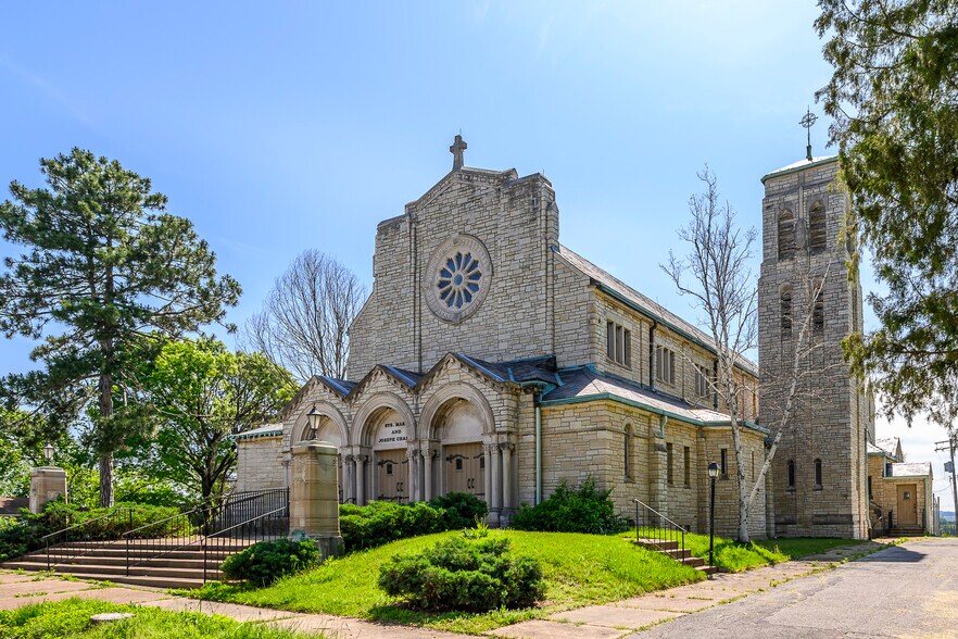 More Photos Of 6300 Minnesota Ave, Saint Louis Religious Facility For Sale