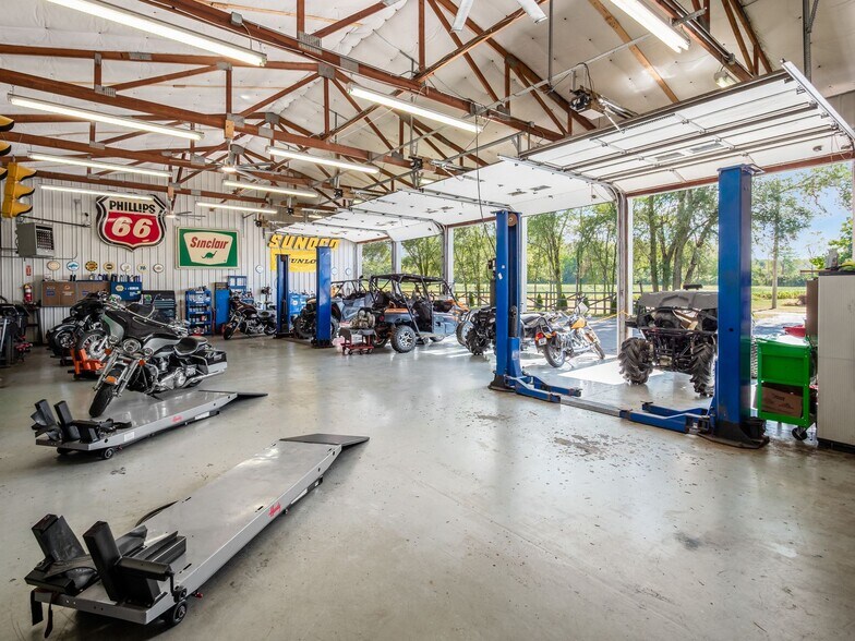 More Photos Of 31 S Ludlow Rd, Urbana Auto Repair For Sale