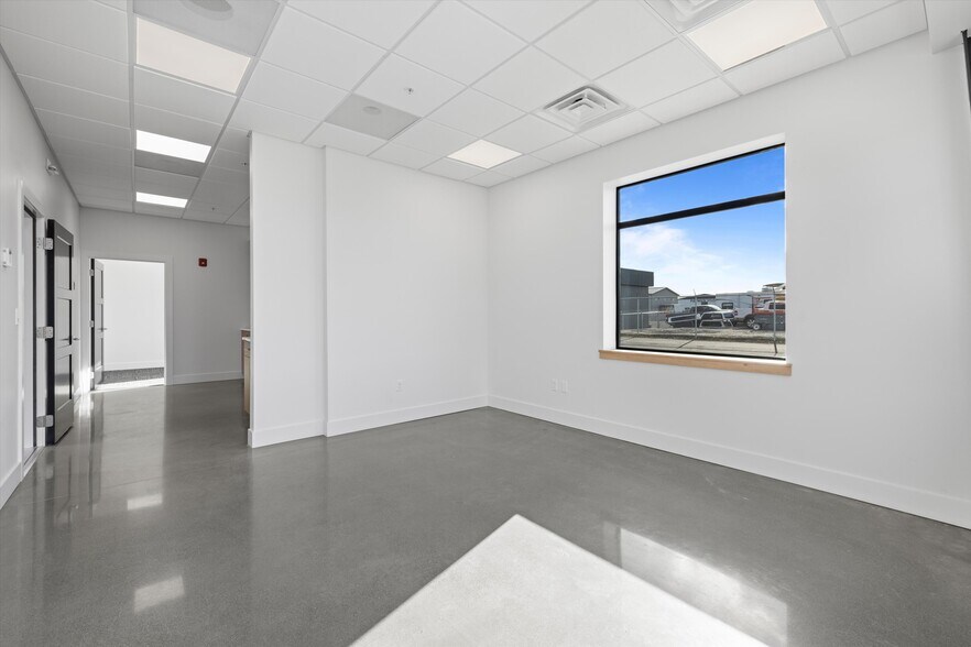 More Photos Of 2517 Logan St, Richland Service For Sale