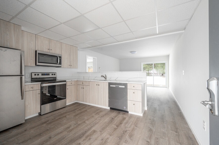 More Photos Of 1030 Federal Rd, Brookfield Apartments For Sale