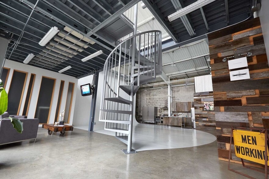 More Photos Of 437-451 E Mound St, Columbus Loft Creative Space For Sale