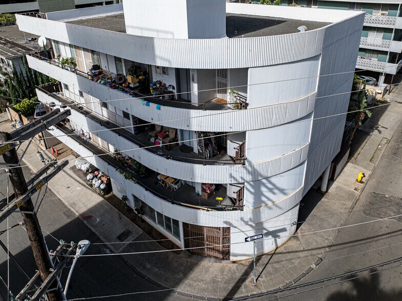 More Photos Of 250 Kapili St, Honolulu Apartments For Sale