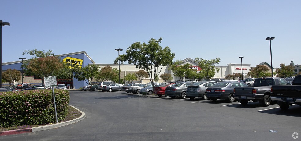 More Photos Of 3250 Buskirk Ave, Pleasant Hill General Retail For Sale