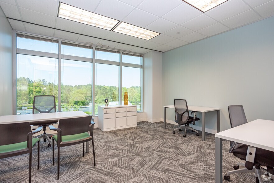 More Photos Of 2530 Meridian Pky, Durham Coworking Space