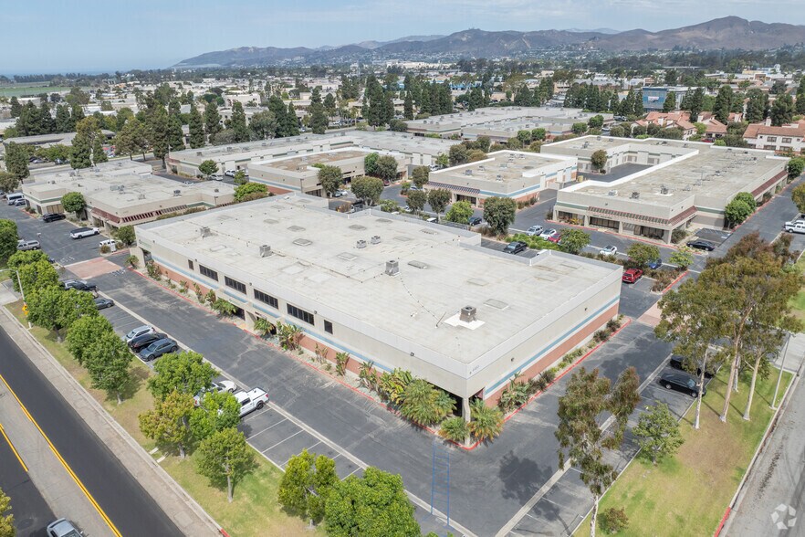 Primary Photo Of 4483 McGrath St, Ventura Service For Lease