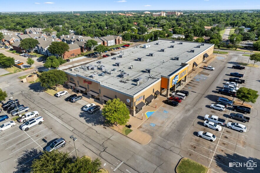 More Photos Of 3001-3007 Garnett Ave, Wichita Falls General Retail For Lease