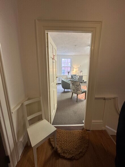More Photos Of 31 Green St, Newburyport Office For Lease
