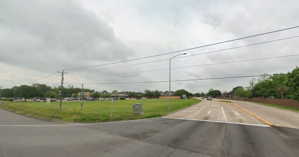 More Photos Of FM 2004, Lake Jackson Land For Sale