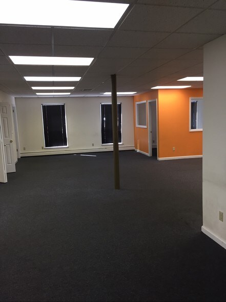 More Photos Of 349 York Rd, Willow Grove Medical For Lease