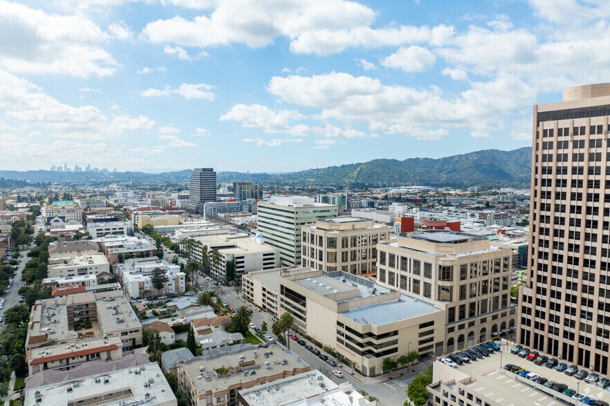 More Photos Of 450 N Brand Blvd, Glendale Office For Lease