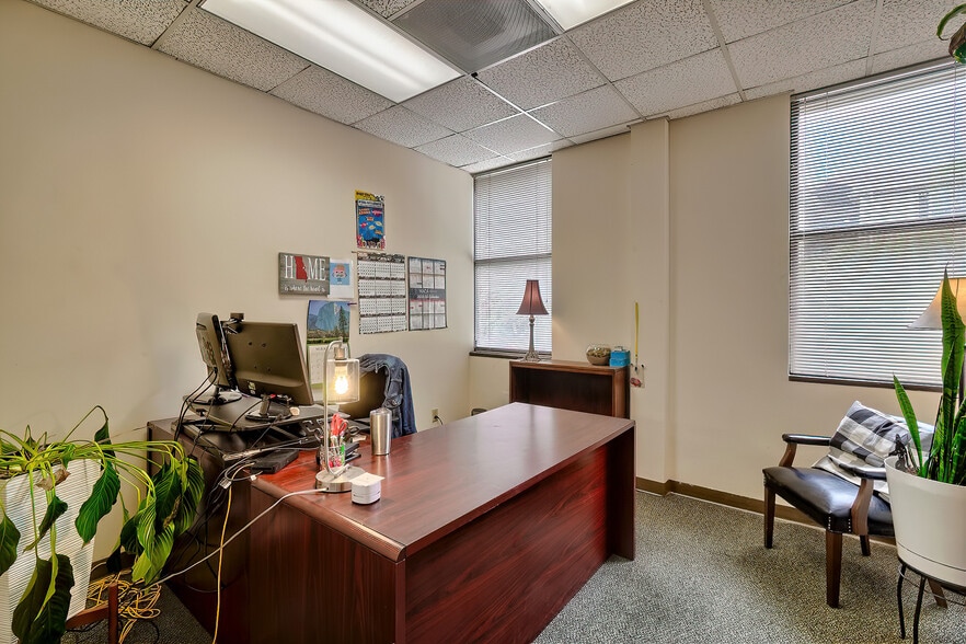 More Photos Of 13 Harbison Way, Columbia Medical For Sale