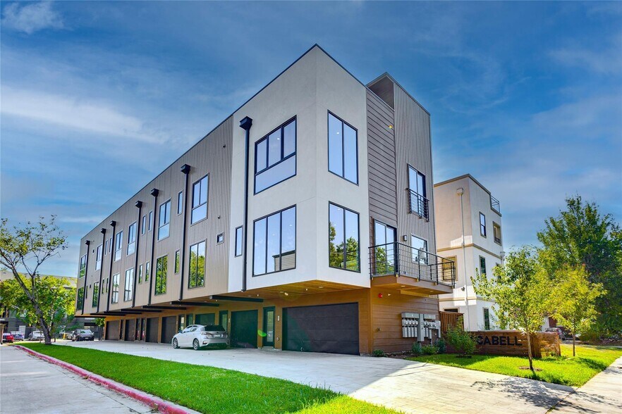 Primary Photo Of 4206 Cabell Dr, Dallas Apartments For Sale