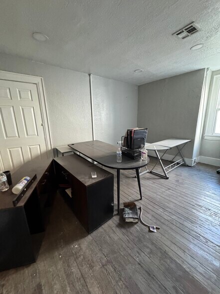More Photos Of 1522 Montana Ave, El Paso Loft Creative Space For Sale