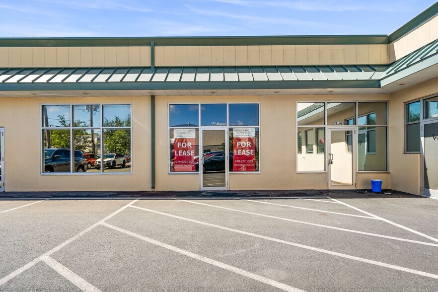 More Photos Of 142 Canal St, Salem Health Club For Lease