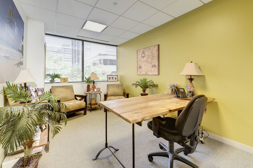 Primary Photo Of 4800 Hampden Ln, Bethesda Coworking Space