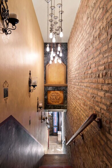 More Photos Of 3115 N Lincoln Ave, Chicago Restaurant For Sale