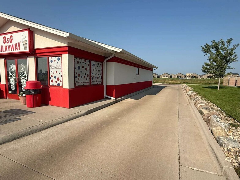 More Photos Of 201 N Cliff Ave, Harrisburg Fast Food For Sale