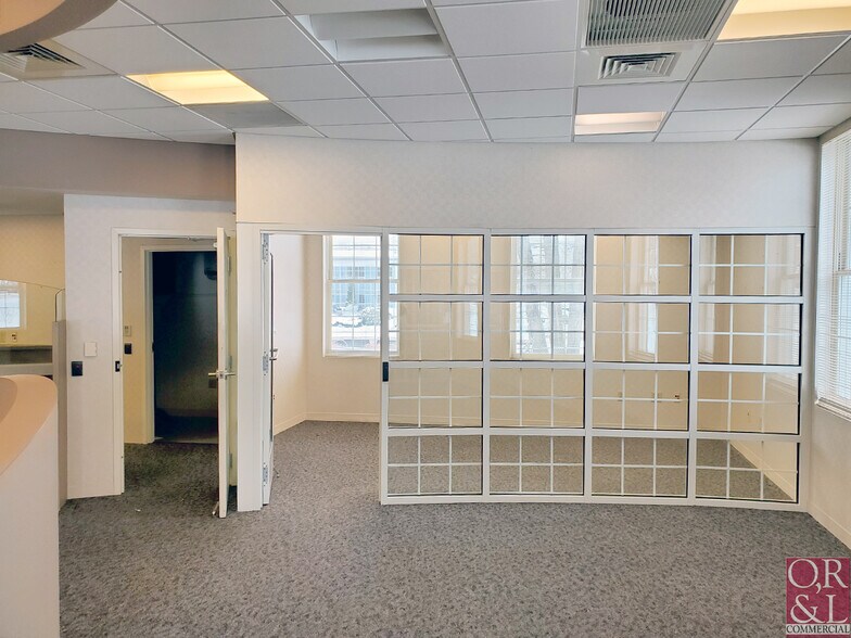 More Photos Of 768 N Main St, Manchester Bank For Lease